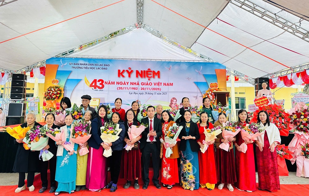 <a href='https://tieuhoclacdao.hungyen.edu.vn/tin-tuc/truong-tieu-hoc-lac-dao-long-trong-to-chuc-ki-niem-43-nam-ngay-nha-giao-viet-nam-20111982-20112025.html'>Trường Tiểu học Lạc Đạo long trọng tổ chức Kỉ niệm 43 năm Ngày Nhà giáo Việt Nam (20/11/1982 – 20/11/2025)</a>